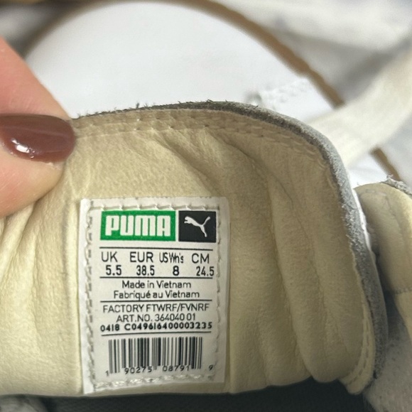 Puma Basket White Leather Fashion Sneakers. - Picture 9 of 9